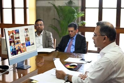 উন্নয়ন অংশীদারদের কাছে ২ বিলিয়ন ডলার সহায়তা চাইলেন প্রধানমন্ত্রী