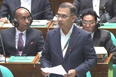 বিকল্প শ্রম বাজার সন্ধানে সরকারের পরিকল্পনা রয়েছে