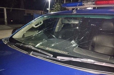 কুমারখালীতে ওসির গাড়ি ভাঙচুর করলো এমপির ভাই