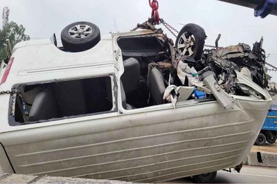 সড়ক দূর্ঘটনায় বেঁচে যাওয়া শিশুর চিকিৎসার দায়িত্ব নিলেন প্রধানমন্ত্রী