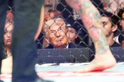 শান্তি আলোচনা যখন ভেস্তে যাচ্ছিল, ট্রাম্প তখন কুস্তি দেখছিল