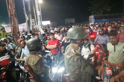 তেলের অস্থিরতায় ক্ষুব্ধ পর্যটক, খাগড়াছড়ির পাম্পে সেনা মোতায়েন