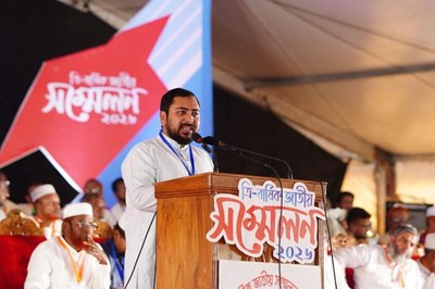 এক মাসের মাথায় নতুন সরকার বেঈমানি করেছে: নাহিদ