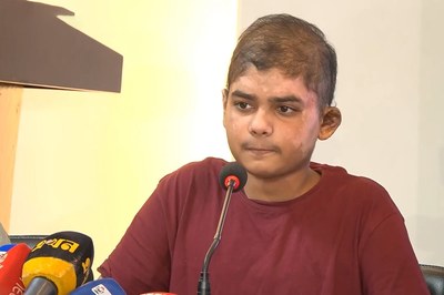 ৩৪ বার অস্ত্রোপচারের পর মায়ের কোলে ফিরল আরিয়ান