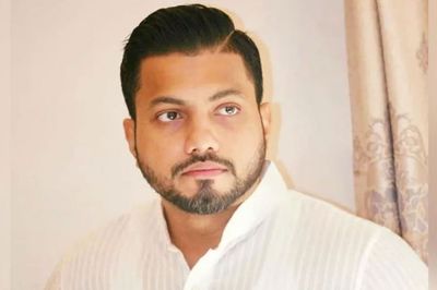 ইশরাক হোসেন