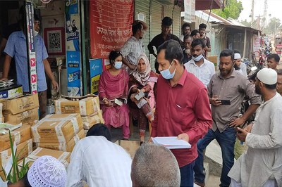 রাজারহাটে ভেজাল সার কারখানার সন্ধান