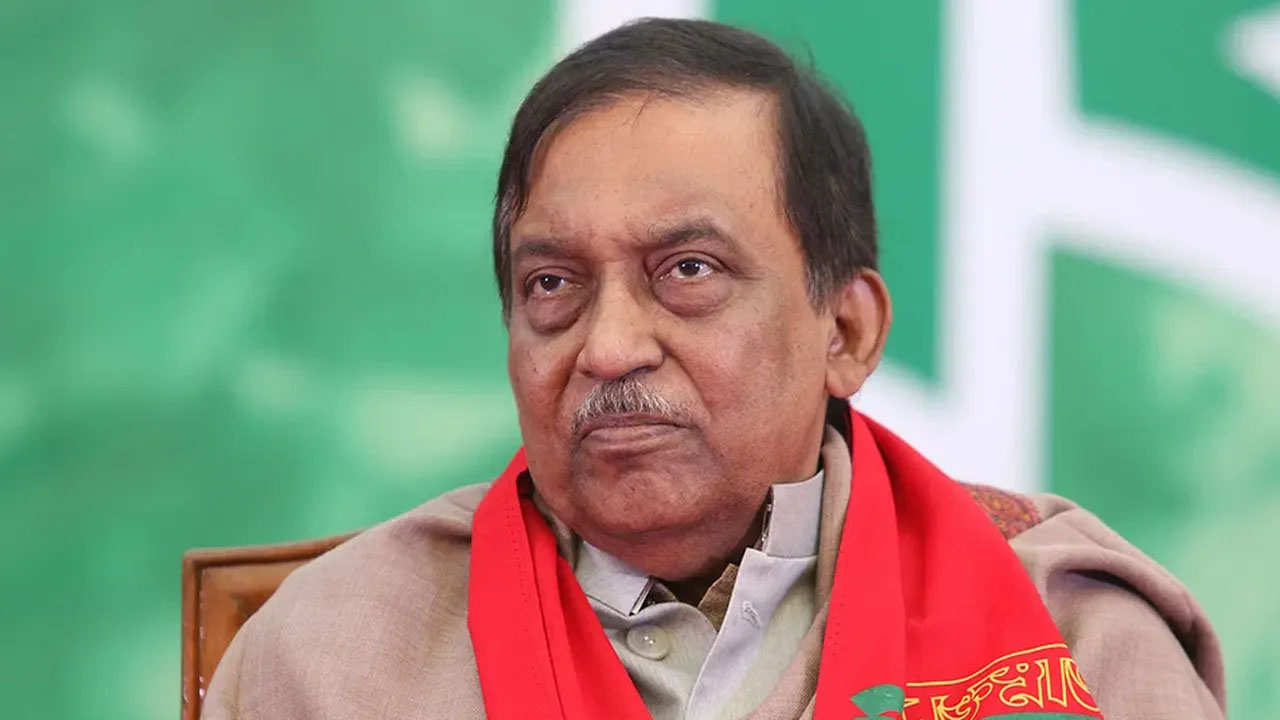 সাবেক স্বরাষ্ট্রমন্ত্রীর ৯ ব্যাংক হিসাব অবরুদ্ধ