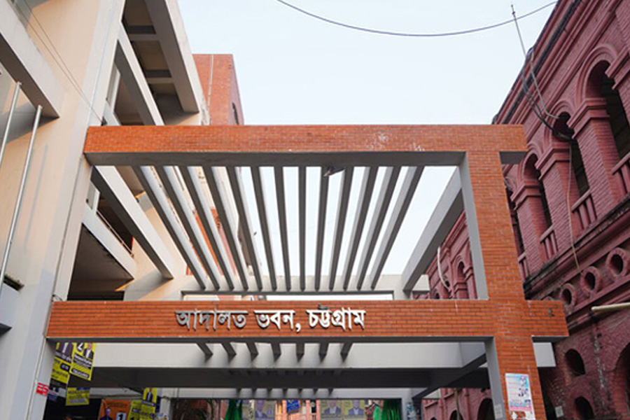 টেকনাফের সাবেক চেয়ারম্যান স্ত্রীর ৩ বছরের কারাদণ্ড