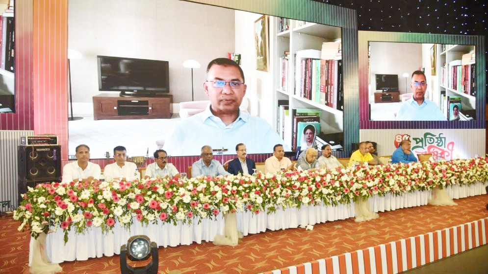 গণতন্ত্রকামী জনগণকে সতর্ক থাকার আহ্বান তারেক রহমানের