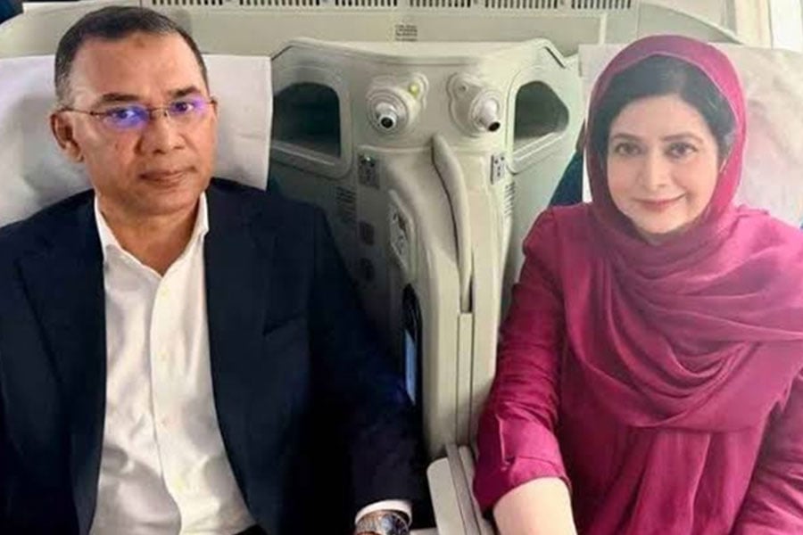 চীনের পথে প্রধানমন্ত্রী