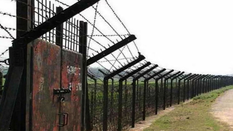 সীমান্ত দিয়ে ভারতে যাওয়ার চেষ্টায় ১১ নারী আটক