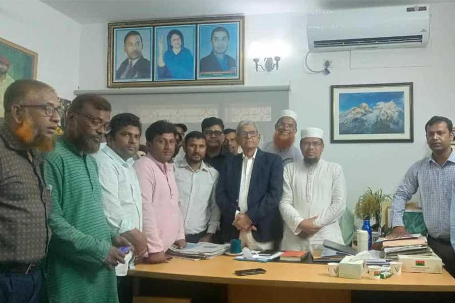 মির্জা ফখরুলের সঙ্গে সাক্ষাৎ করলেন শিক্ষক প্রতিনিধিরা