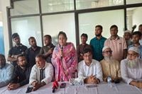 মিরপুরের কাউন্দিয়া সিন্নিরটেক ল্যান্ডিং স্টেশনের ইজারাদারের কার্যক্রমের শুভ উদ্বোধনে বক্তব্য দেন সানজিদা ইসলাম তুলি। ছবি: ভিওডি বাংলা