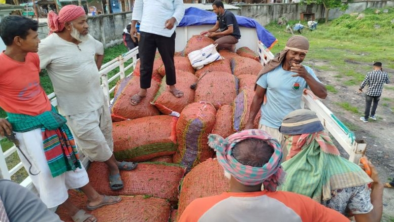 ৭ মাস পর ভারত থেকে কাঁচা মরিচ আমদানি শুরু