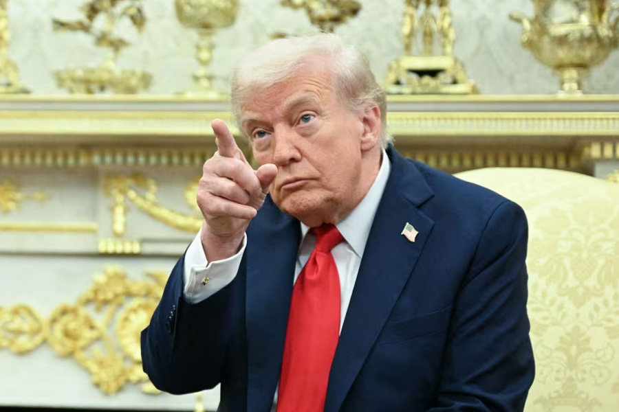 ইরানকে অস্ত্র দিলে ৫০ শতাংশ শুল্ক আরোপের হুমকি ট্রাম্পের