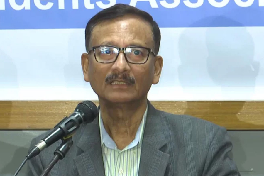 খালেদা জিয়াকে চিকিৎসার জন্য বিদেশ পাঠাতে চাইলে ব্যবস্থা নেবে সরকার