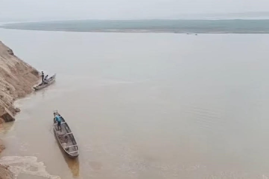 যাদুকাটা বালুমহালে যান্ত্রিক পদ্ধতিতে বালু উত্তোলনের অনুমতি