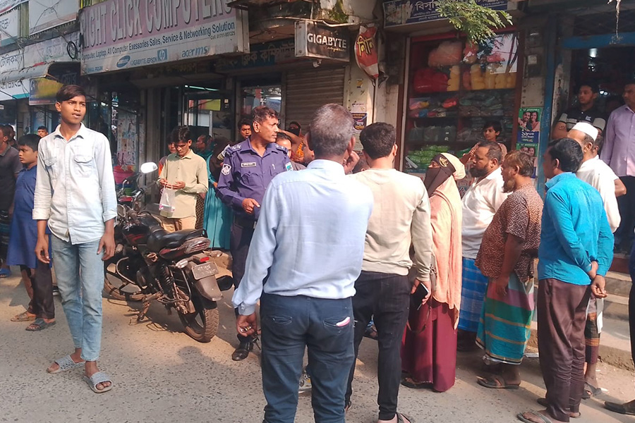 ভাঙ্গুড়ায় ইভটিজারদের ছেড়ে দিল পুলিশ