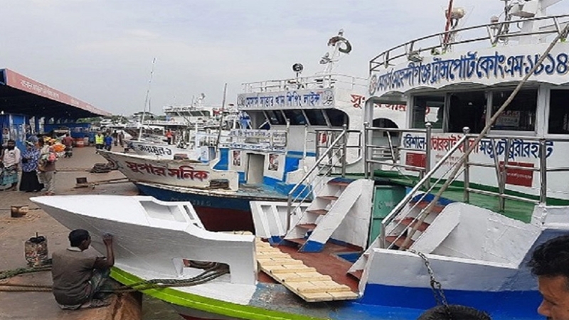 ভোলার ১০ রুটে লঞ্চ চলাচল বন্ধ