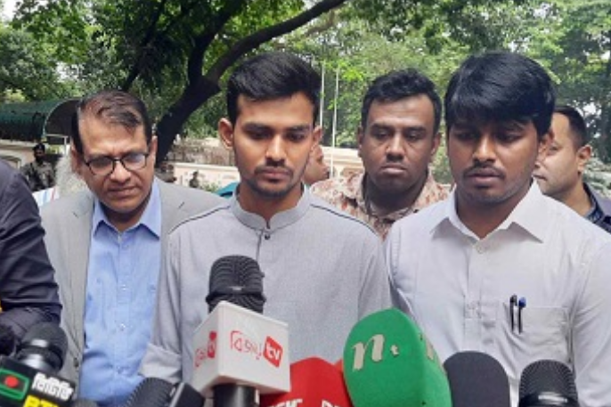 নারী ফুটবলারদরে সমস্যা নিয়ে আলোচনা হয়েছে: ক্রীড়া উপদেষ্টা