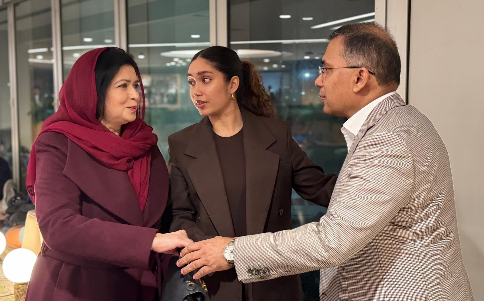 প্রিয় মাতৃভূমির পথে তারেক রহমান