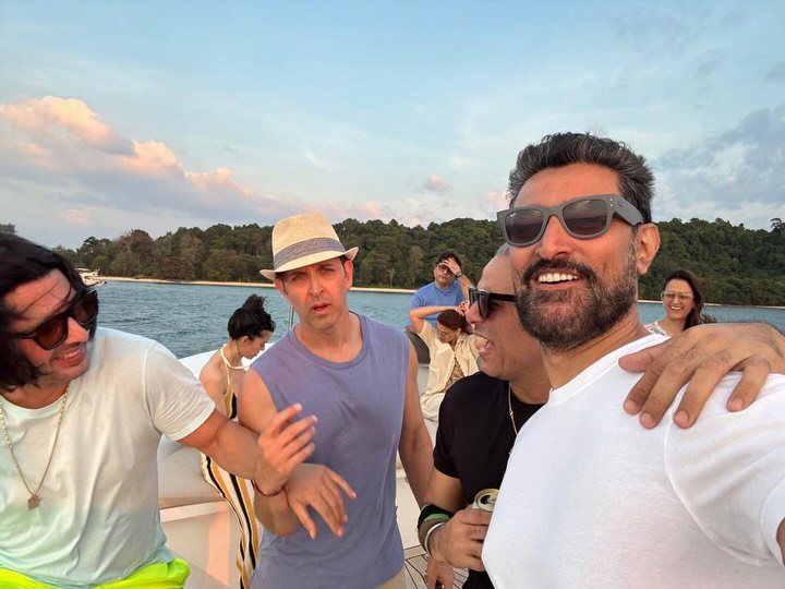 হৃতিকের ব্যতিক্রমী জন্মদিন উদযাপন।