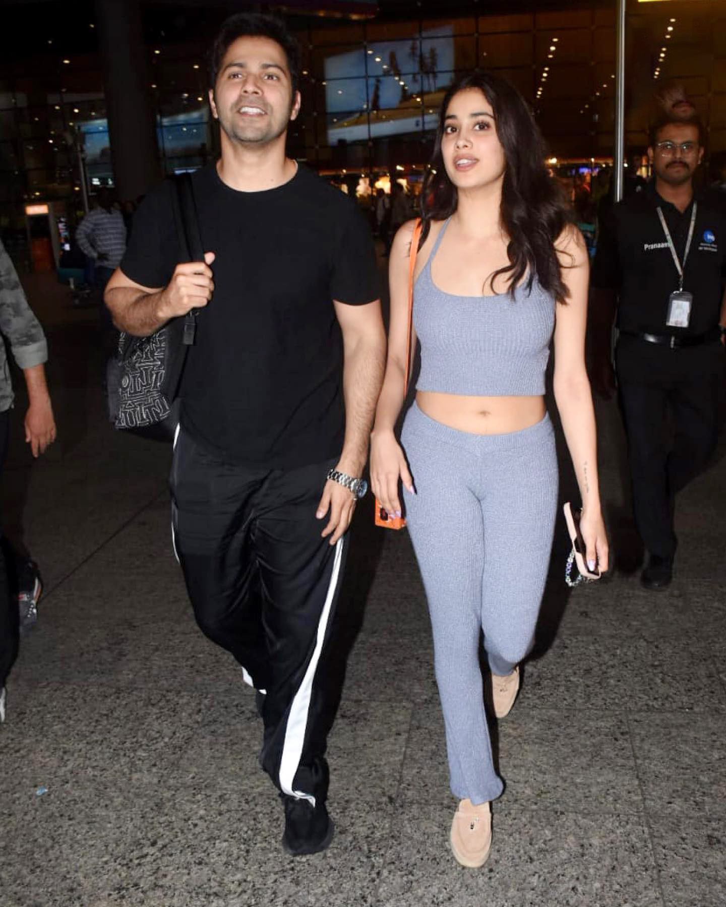 বরুণ ধাওয়ান ও জাহ্নবী কাপুর।